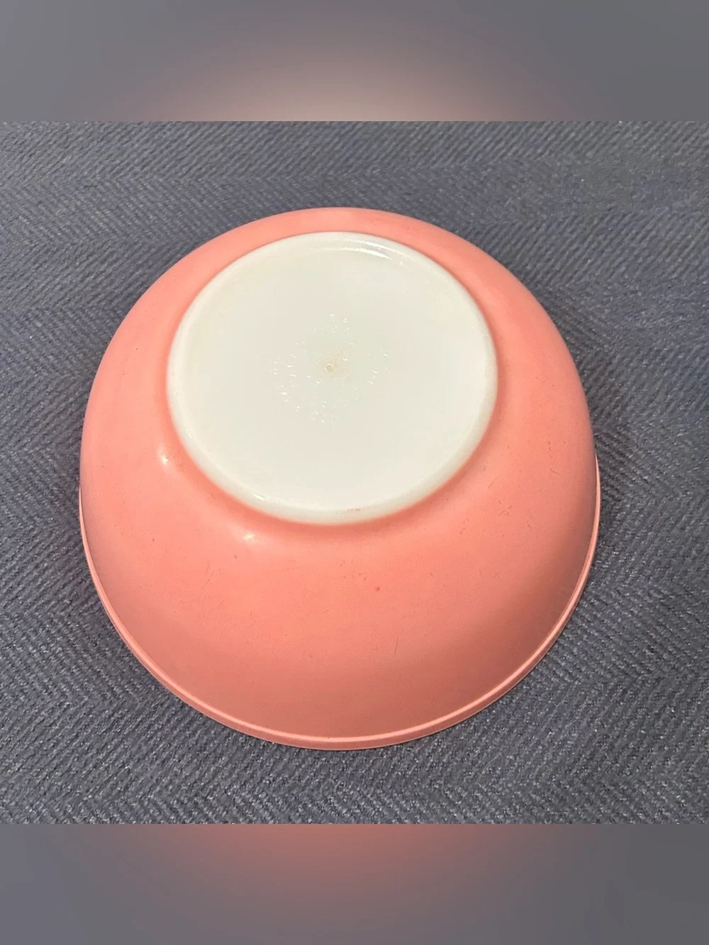 Vintage PYREX 403 Pink Flamingo 2 1/2 Quart Mixing Bowl
